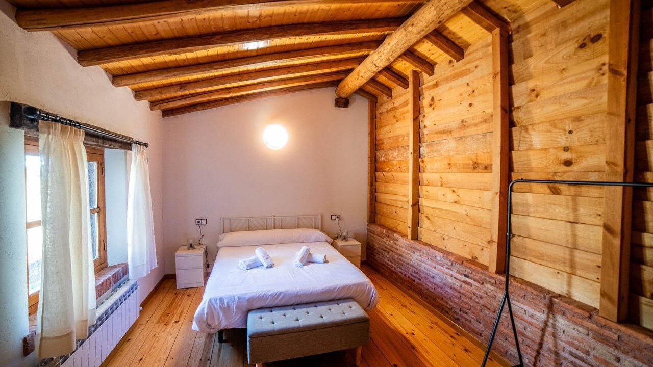 Photo of Bedroom in Navasfrias