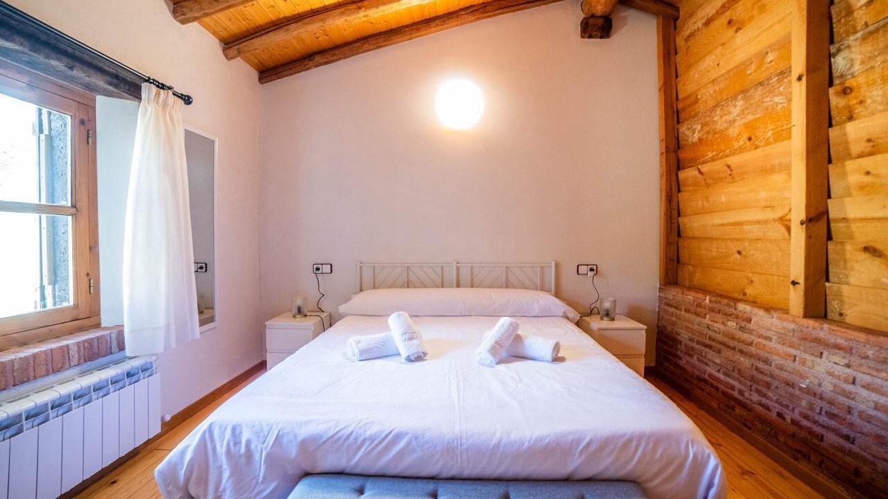 Photo of Bedroom in Navasfrias