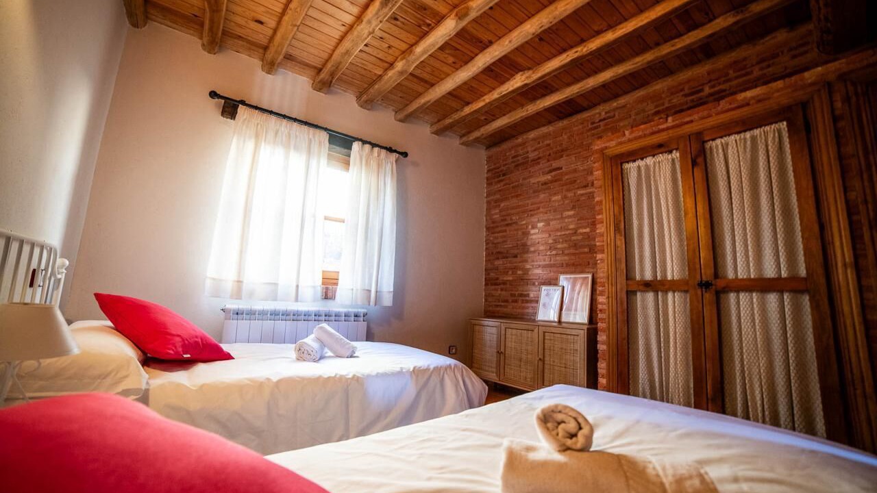 Photo of Bedroom in Navasfrias