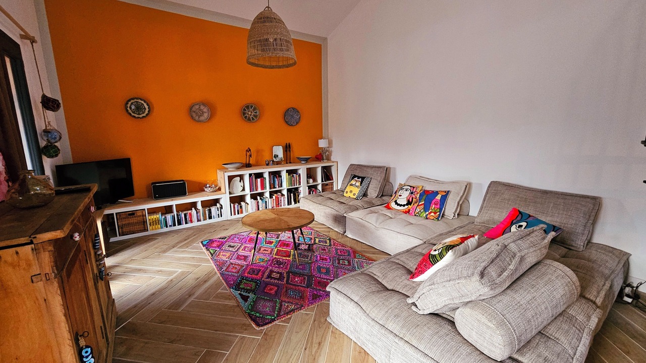 Photo of Livingroom in Saint-Chamas