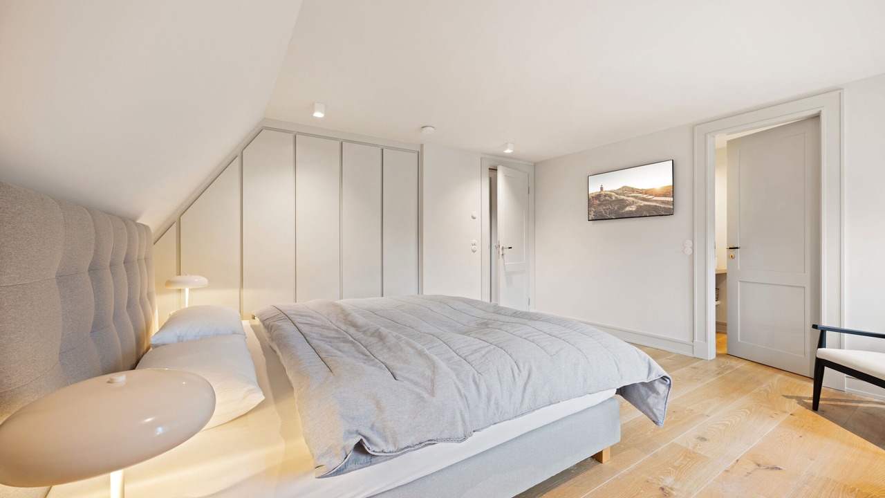 Photo of Bedroom in List