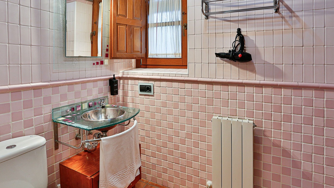 Photo of Bathroom in Canalejas de Penafiel