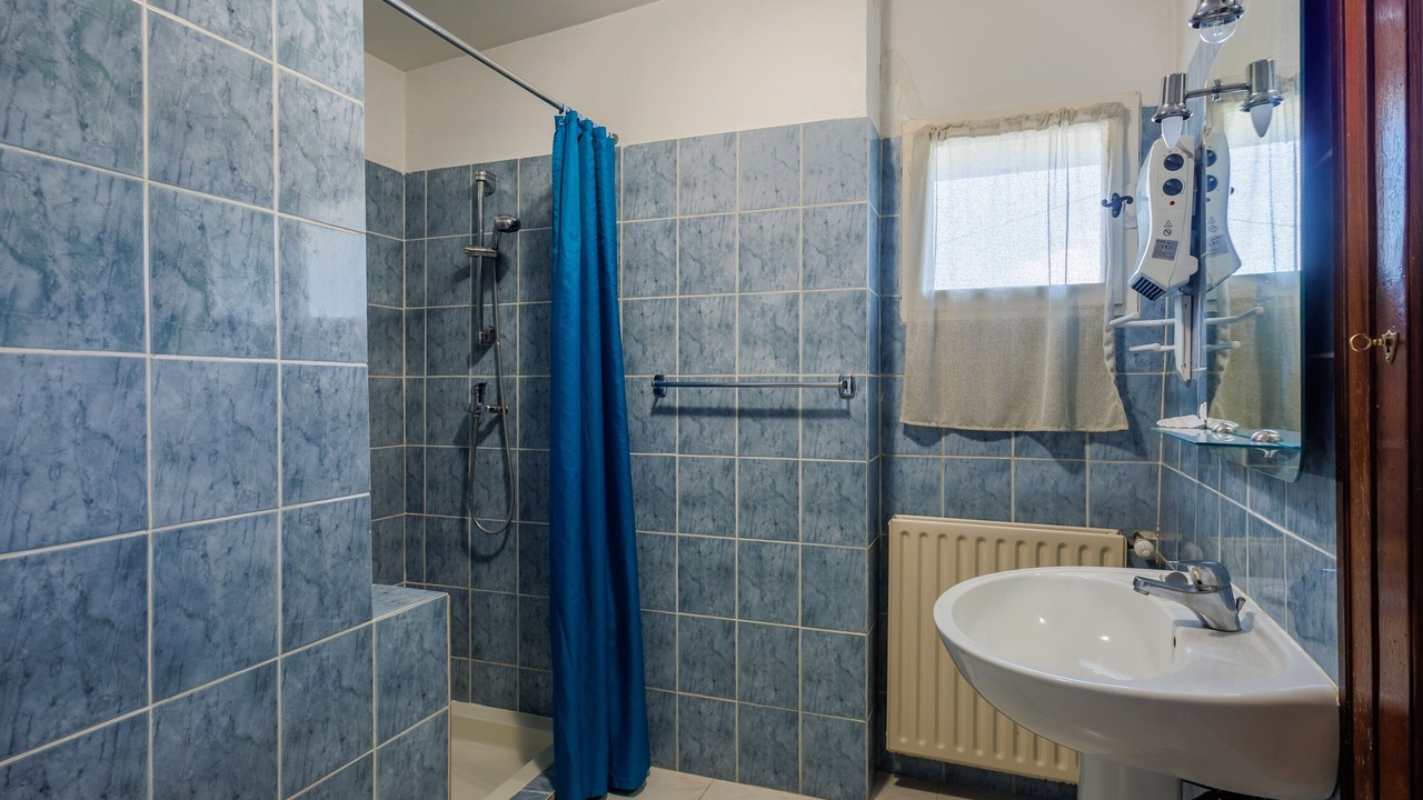 Photo of Bathroom in Monieux