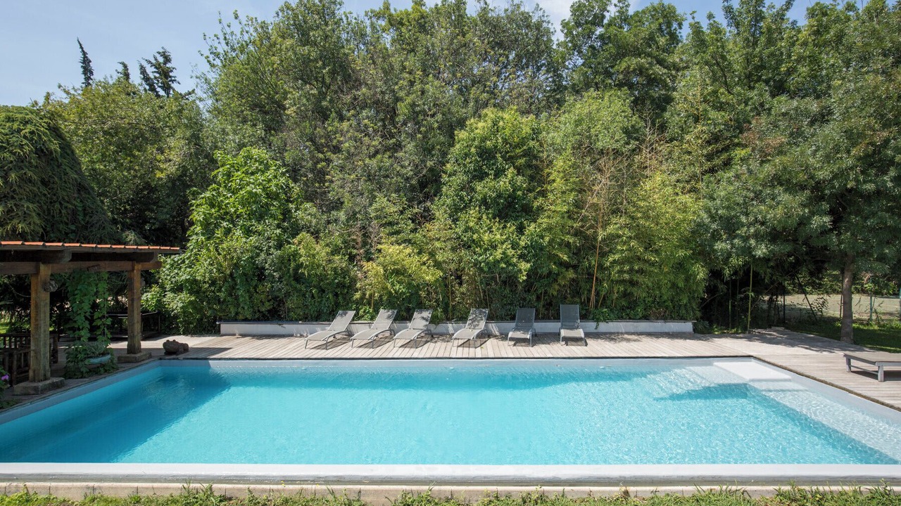 Photo of Outdoor in Arles