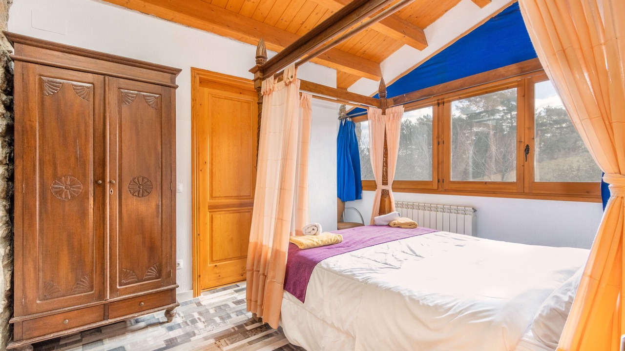 Photo of Bedroom in Capolat