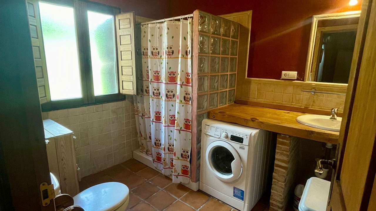 Photo of Bathroom in El Raso