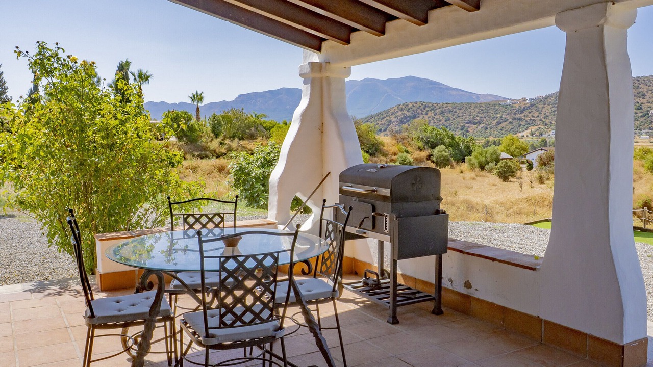 Photo of Outdoor in Coin