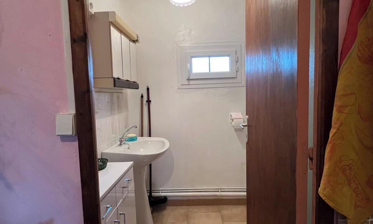 Photo of Bathroom in Boisset-et-Gaujac