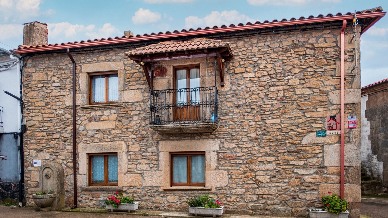 Photo of Outdoor in Perena
