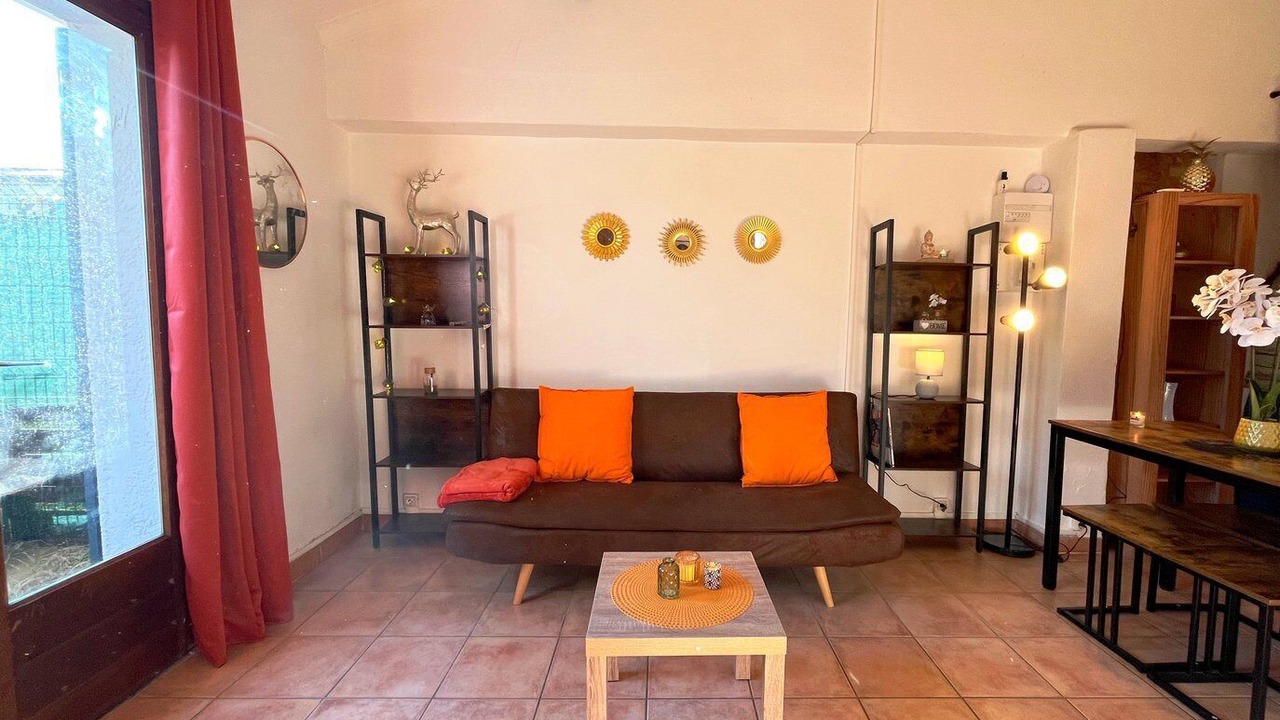 Photo of Livingroom in Bezouce