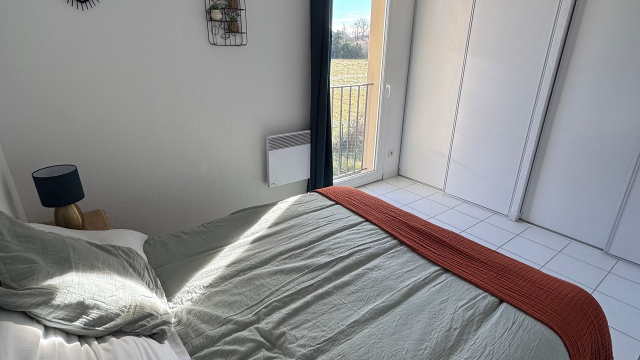 Photo of Bedroom in Saint-Saturnin-les-Avignon