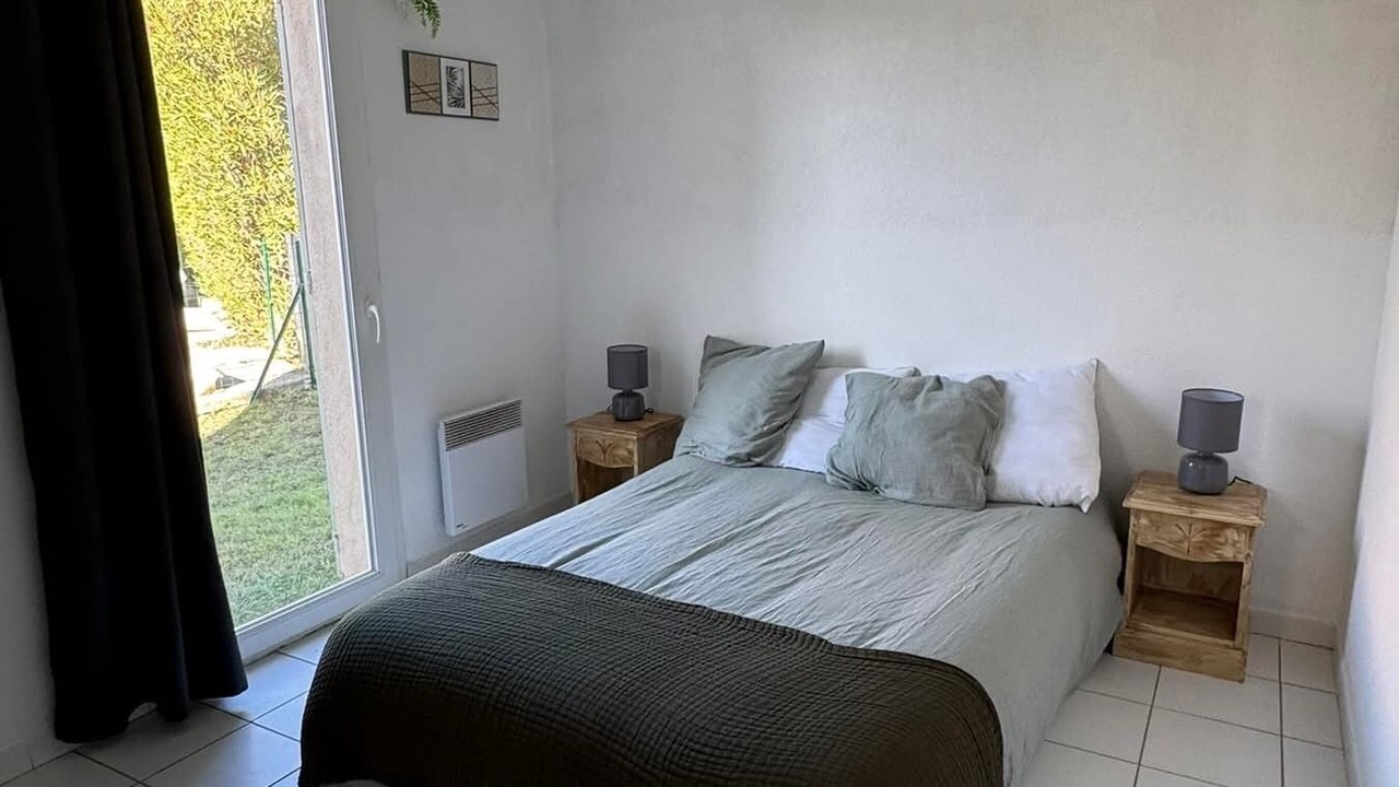 Photo of Bedroom in Saint-Saturnin-les-Avignon