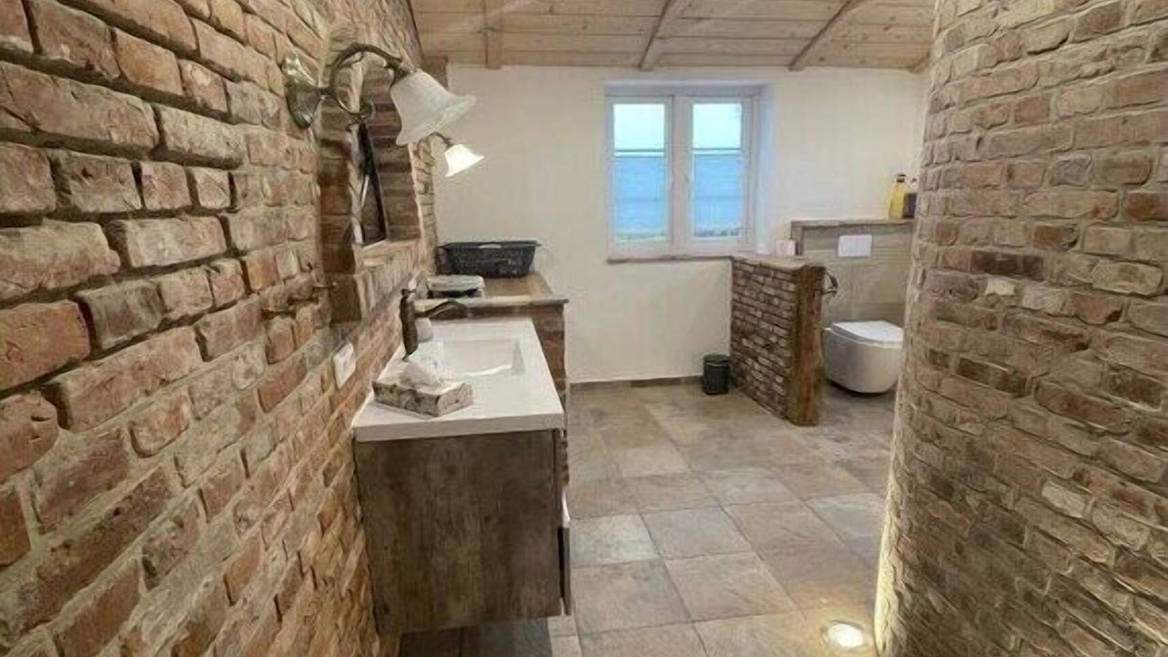 Photo of Bathroom in Toenning