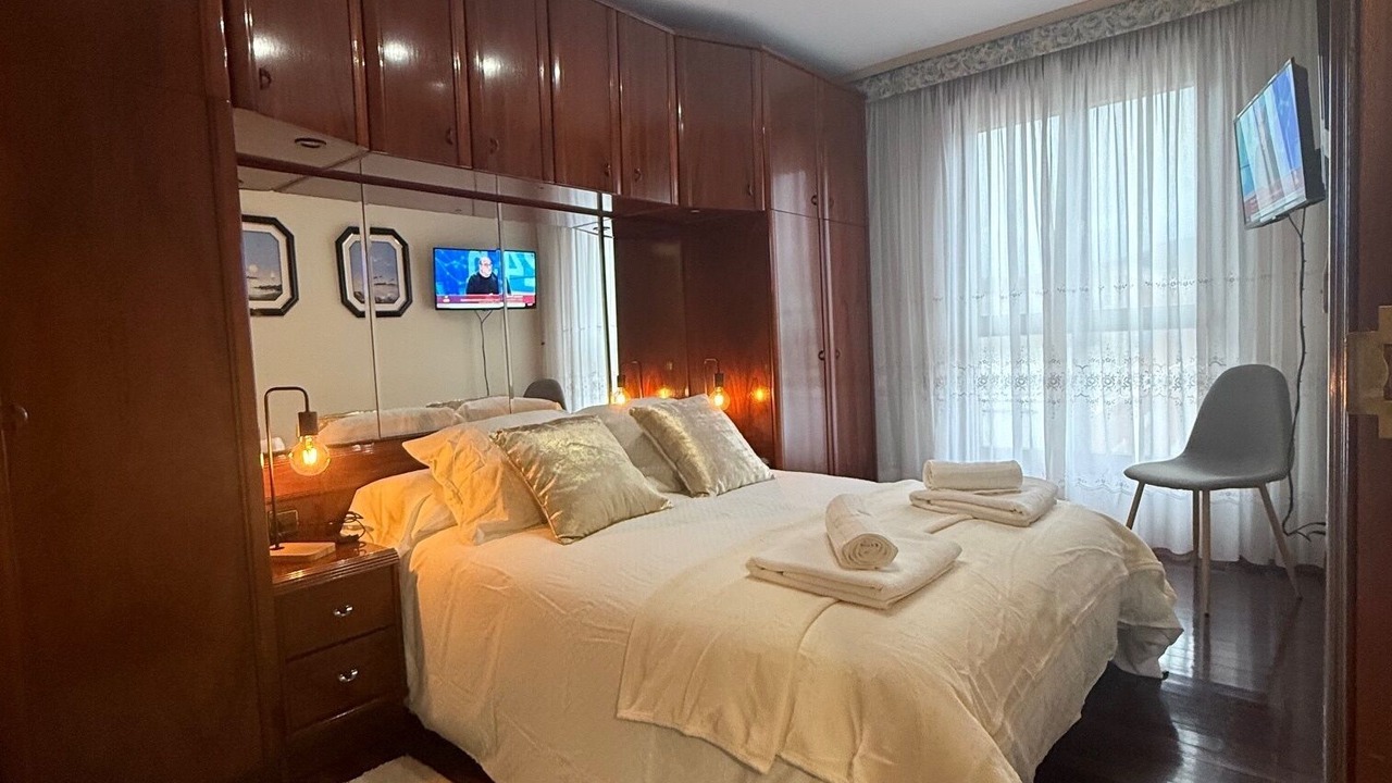 Photo of Bedroom in Saron