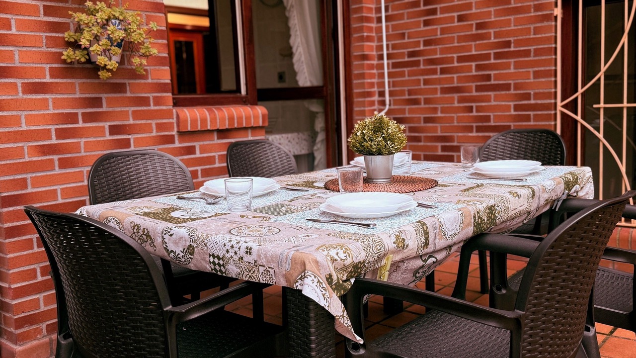 Photo of Outdoor in Saron