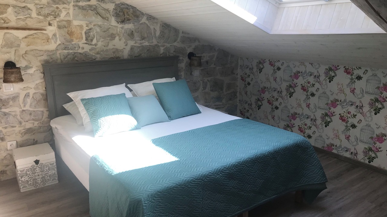 Photo of Bedroom in Chandolas