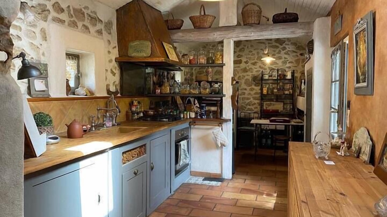 Photo of Kitchen in Sainte-Anastasie