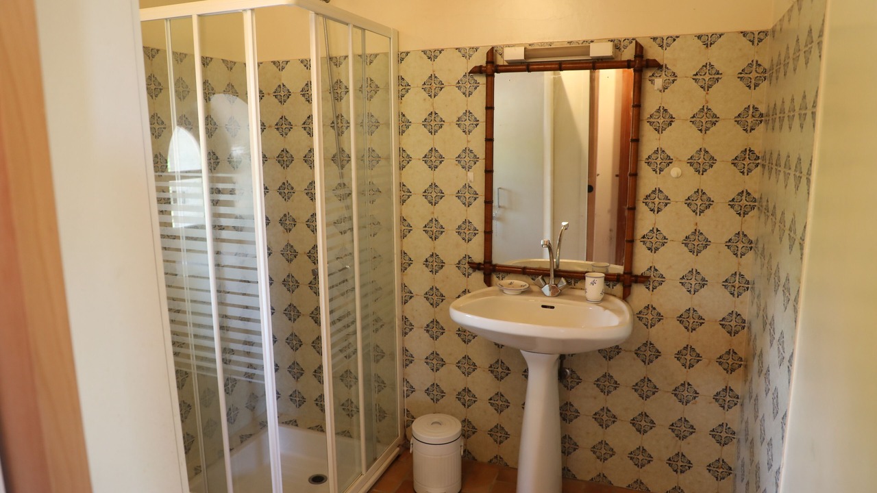 Photo of Bathroom in Mirabel-et-Blacons