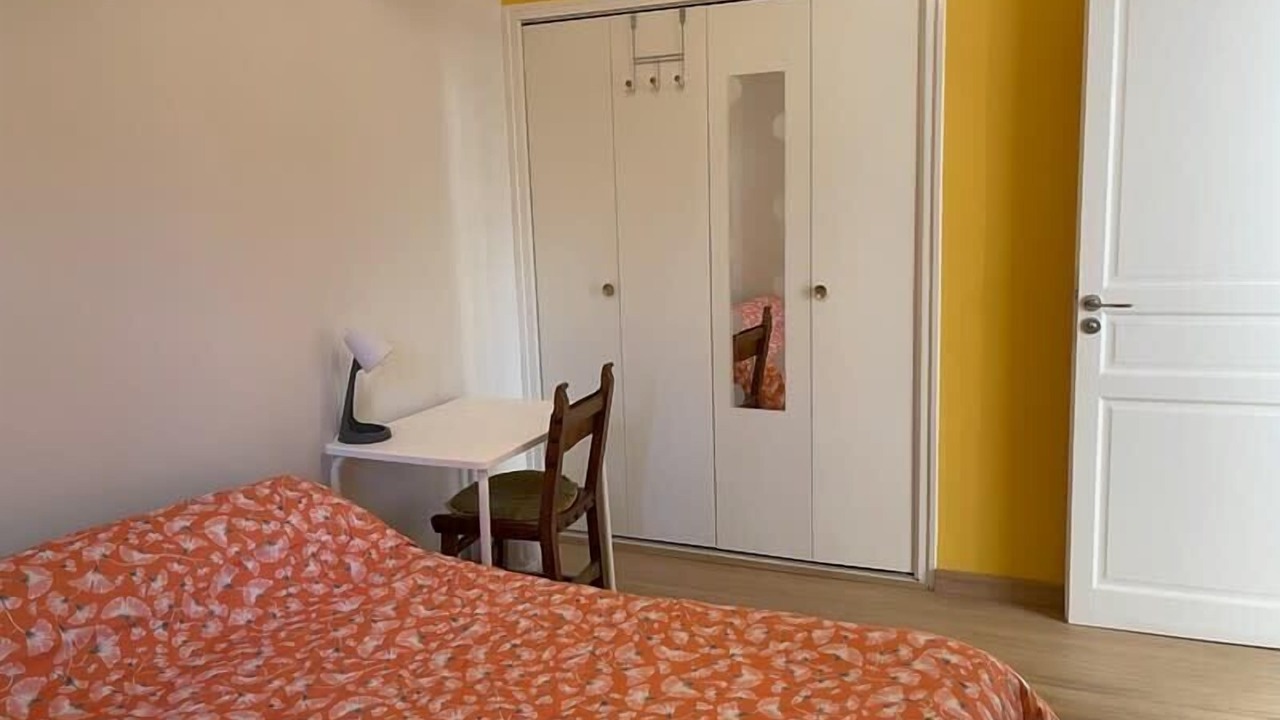 Photo of Bedroom in Lambesc