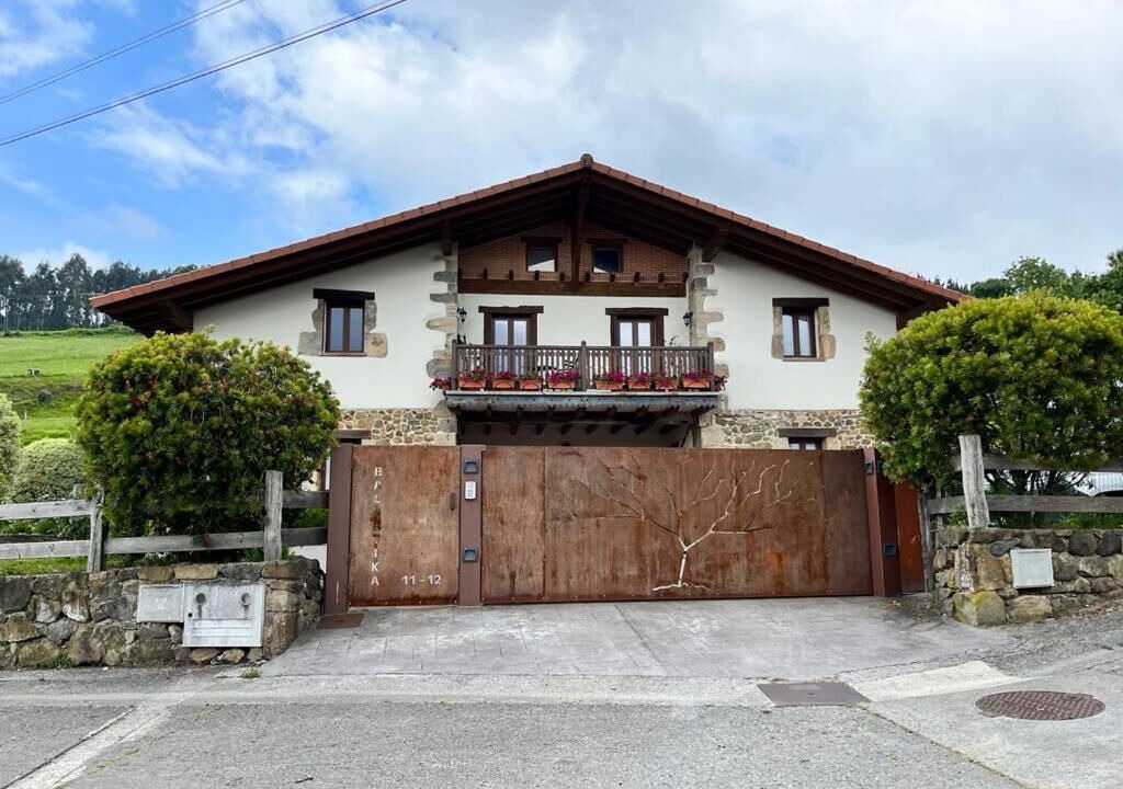 Photo of Outdoor in Forua