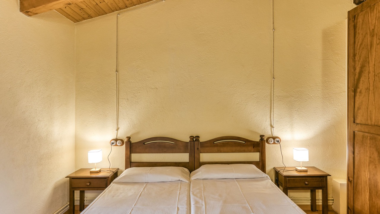 Photo of Bedroom in Maia de Montcal