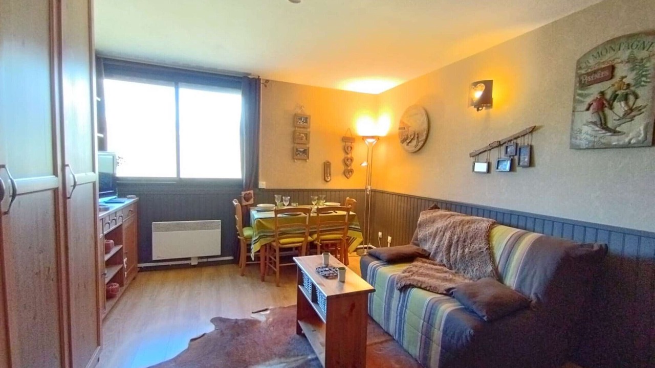 Photo of Livingroom in Cadeilhan-Trachere