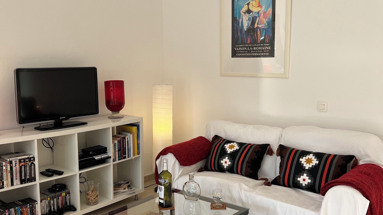 Photo of Livingroom in Suze-la-Rousse