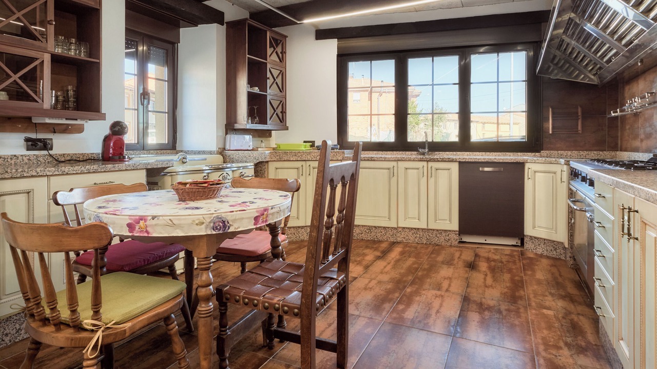 Photo of Kitchen in Valverde de la Virgen