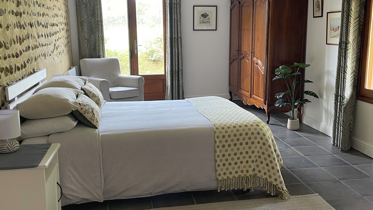 Photo of Bedroom in Sombrun