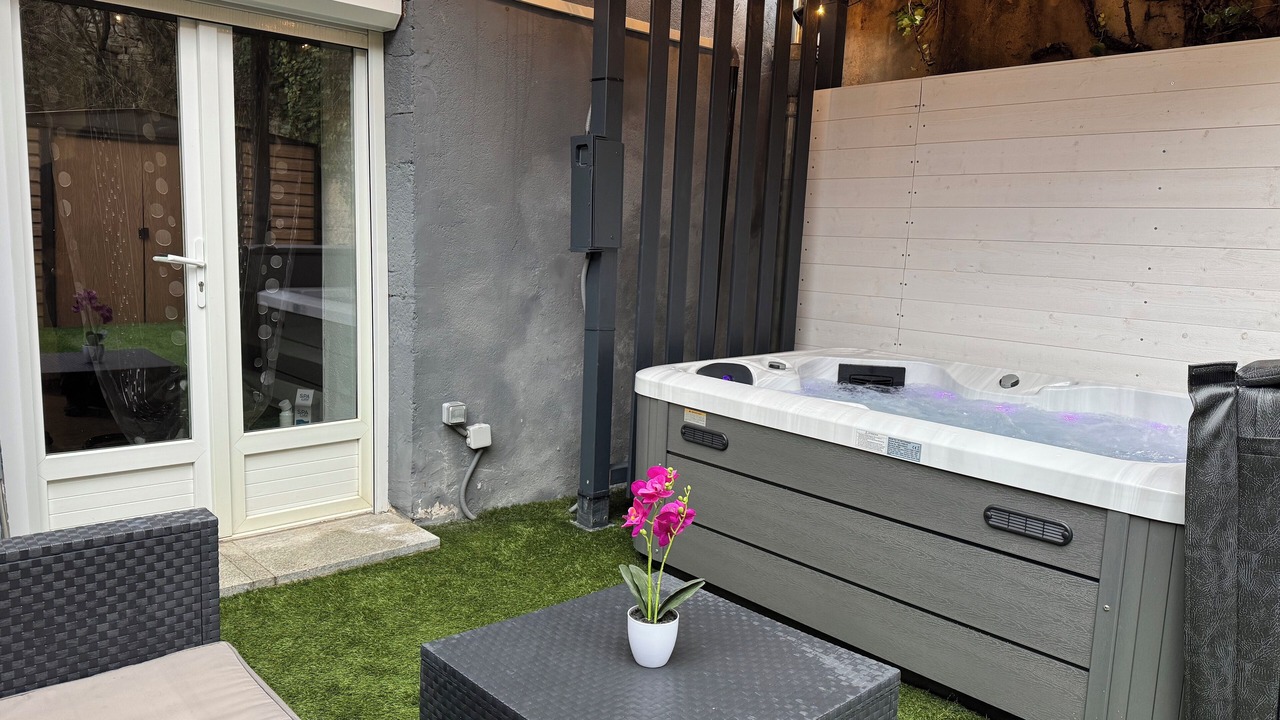 Photo of Patio Balcony in Clairvaux-les-Lacs