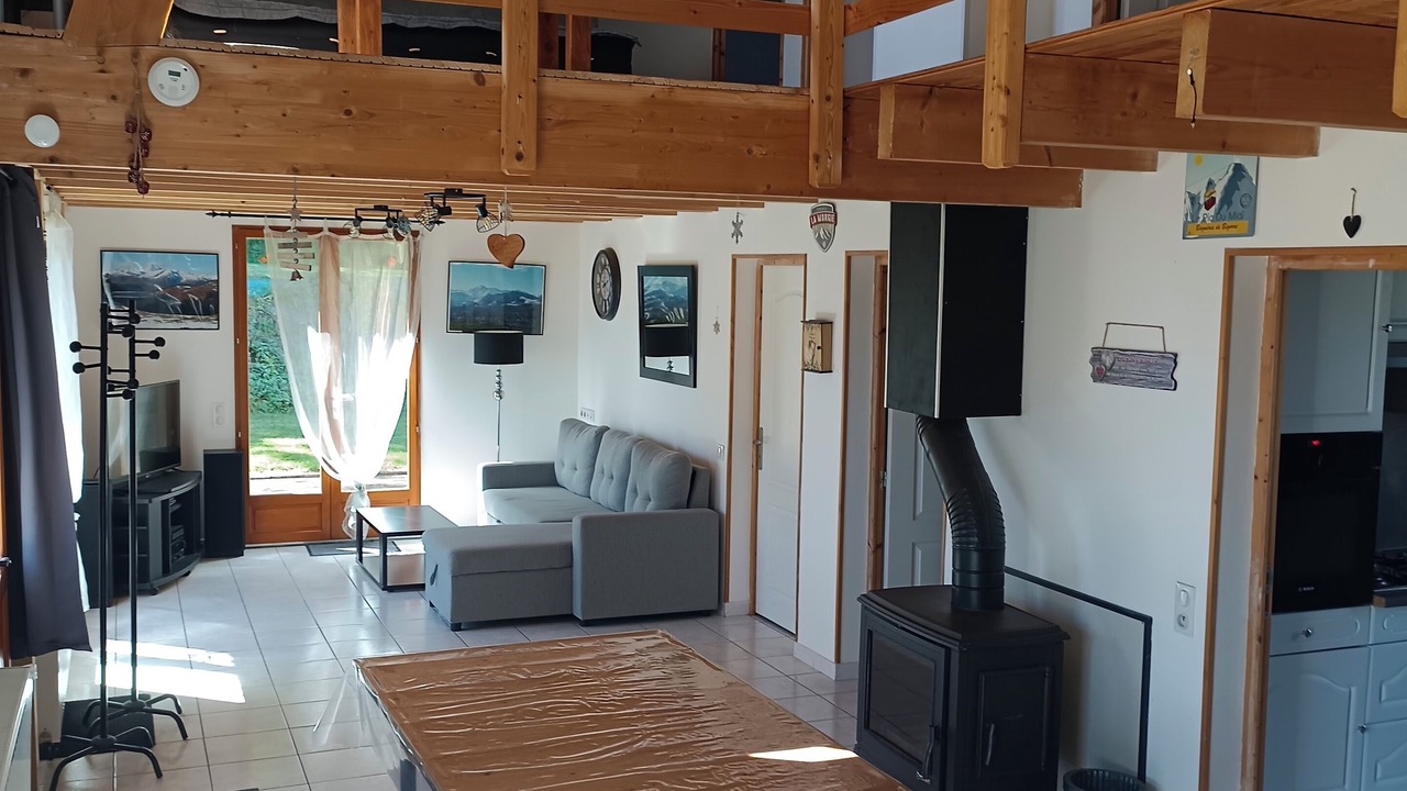 Photo of Livingroom in Campan