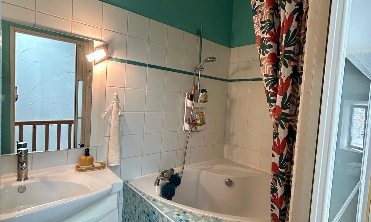 Photo of Bathroom in Tournon-sur-Rhone