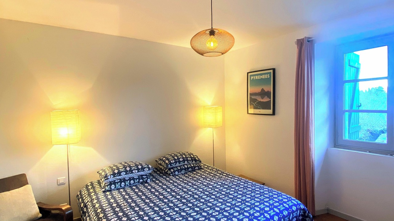 Photo of Bedroom in Oloron-Sainte-Marie