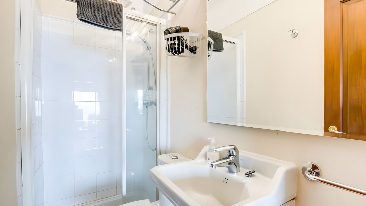 Photo of Bathroom in Deia