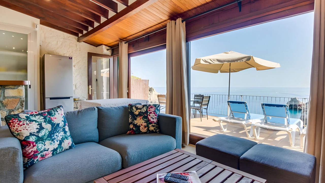 Photo of Livingroom in Deia