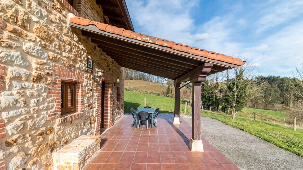 Photo of Outdoor in Barcena de Cicero