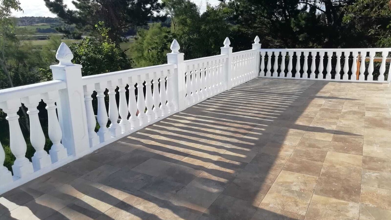 Photo of Patio Balcony in Barcena de Cicero