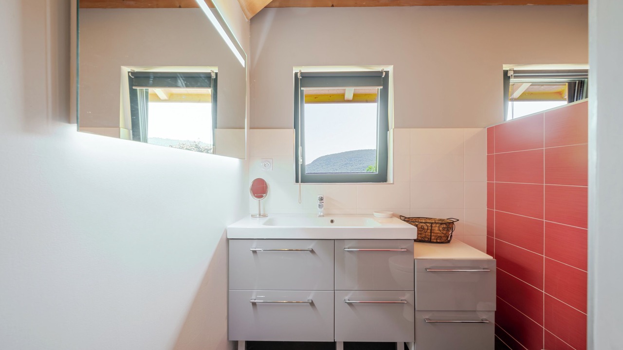 Photo of Bathroom in Nonglard