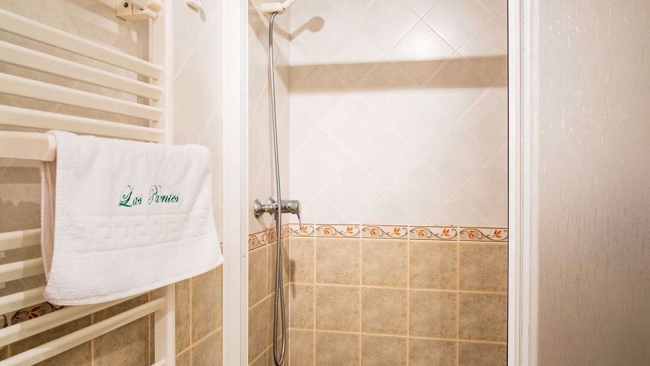 Photo of Bathroom in Candelario