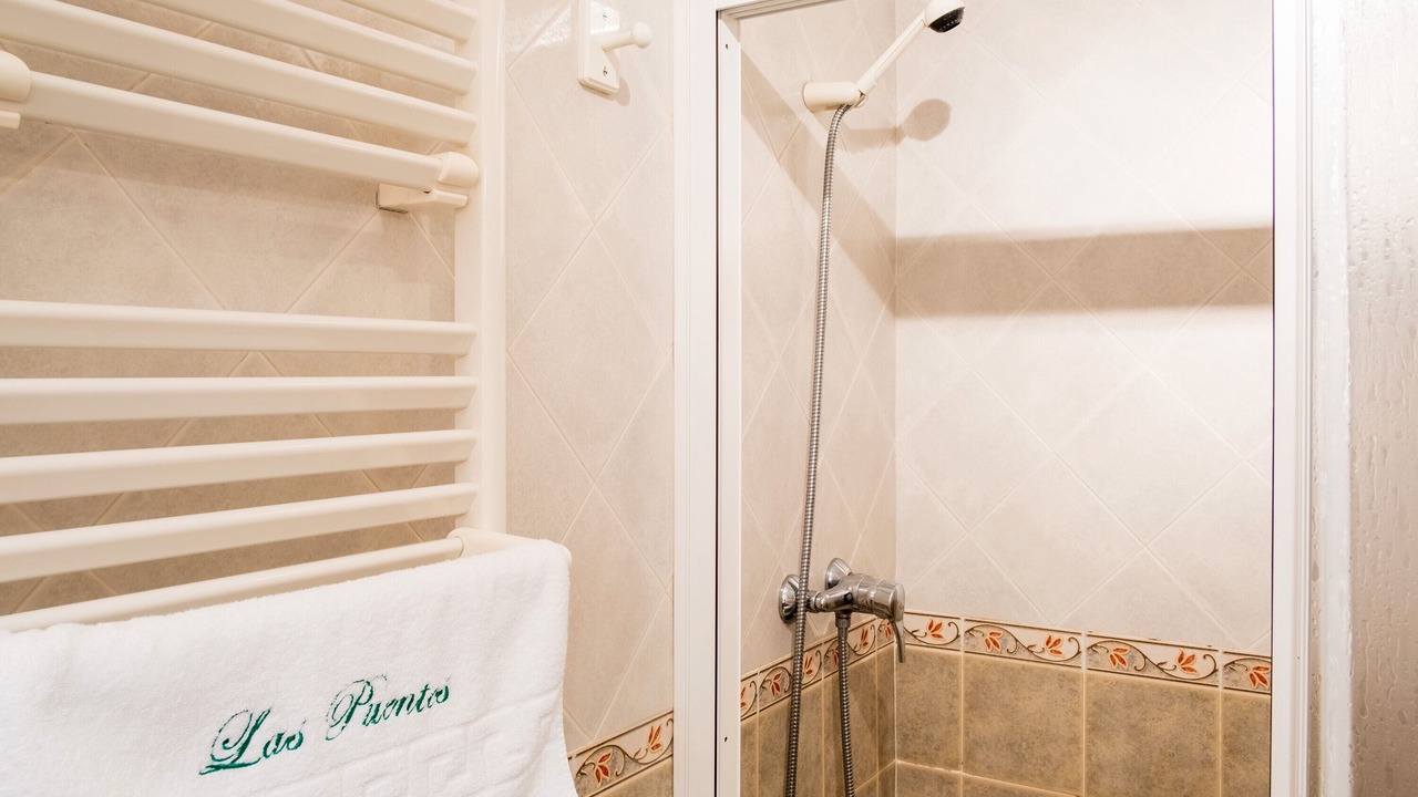 Photo of Bathroom in Candelario