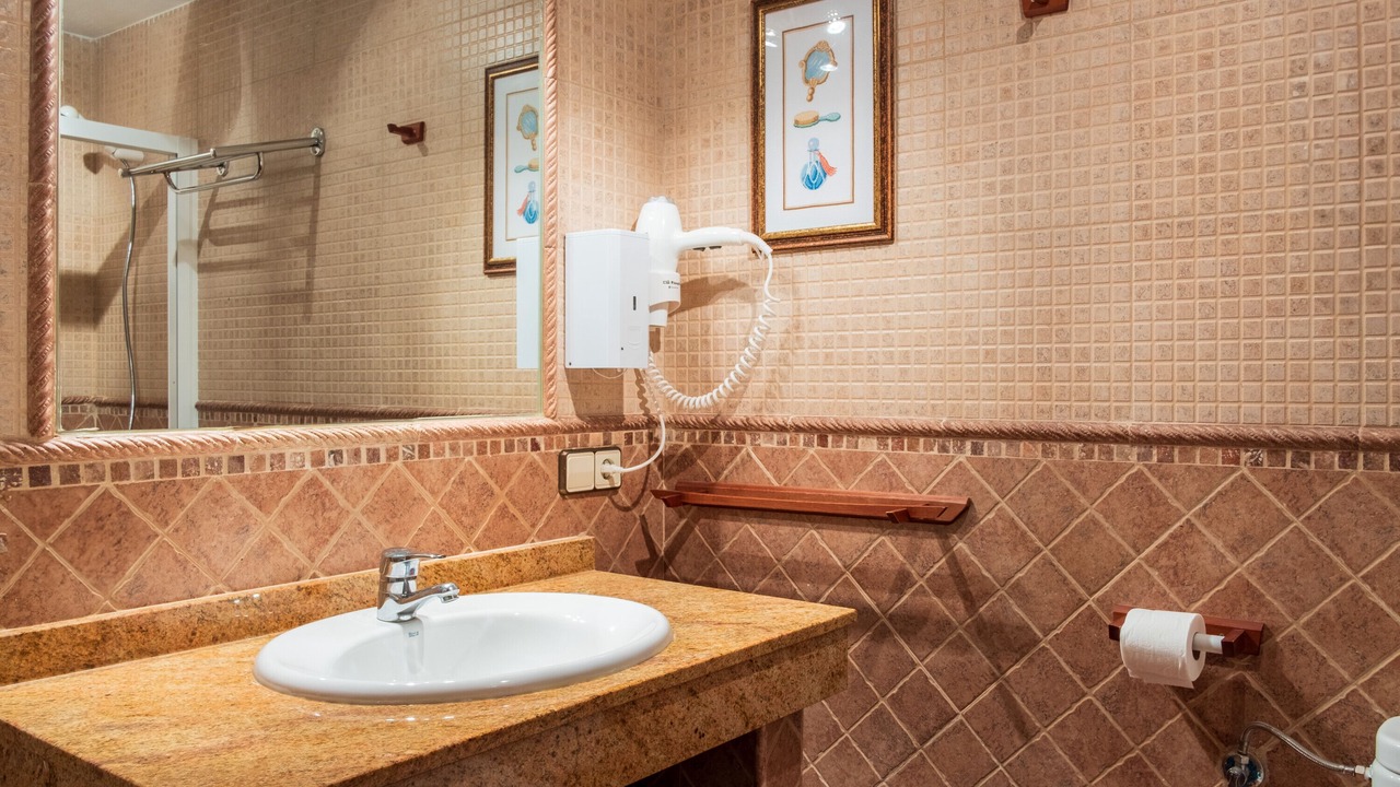 Photo of Bathroom in Candelario