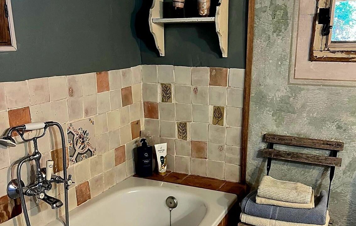 Photo of Bathroom in Villanueva De La Vera
