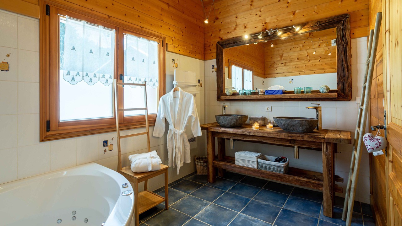 Photo of Bathroom in Les Carroz-d'Araches