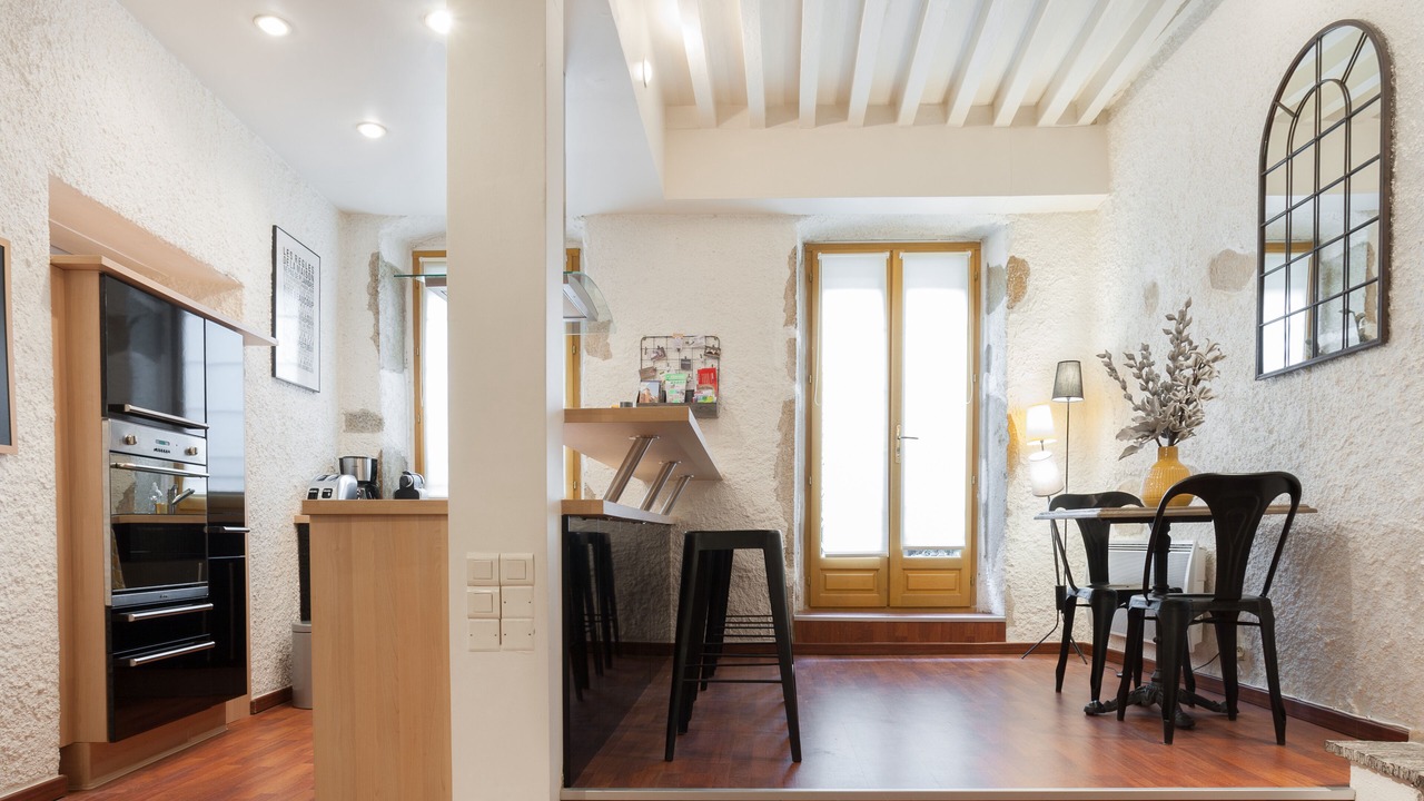Photo of Kitchen in Annecy Old Town