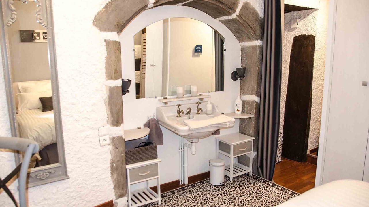 Photo of Bedroom in Annecy Old Town