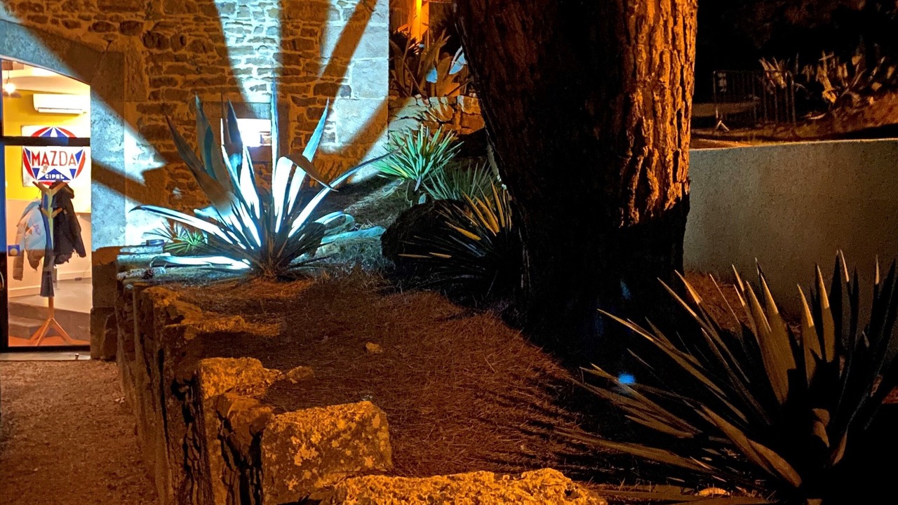 Photo of Outdoor in Montseret