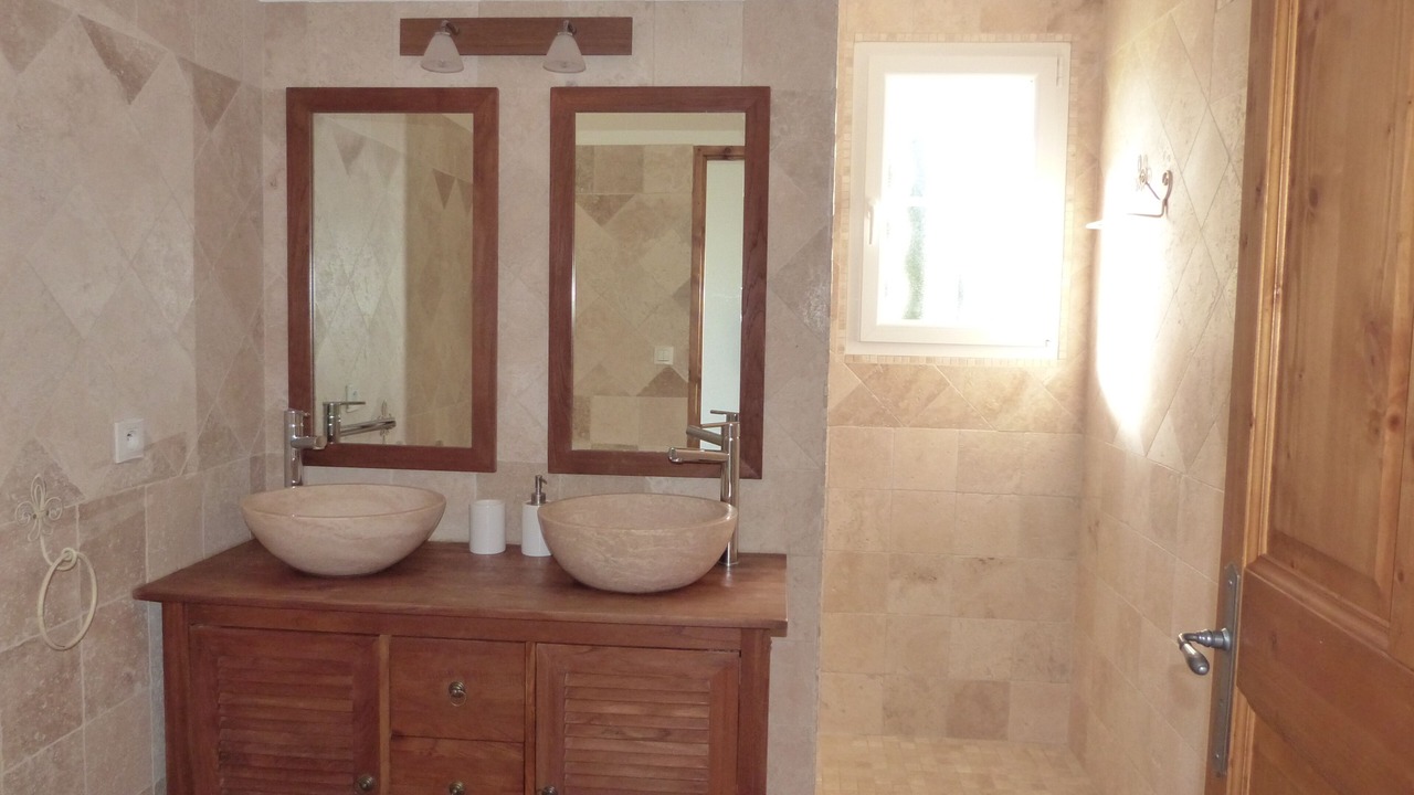 Photo of Bathroom in St.-Remy-de-Provence