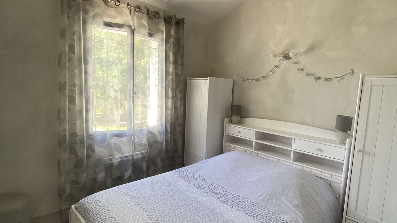 Photo of Bedroom in St.-Remy-de-Provence