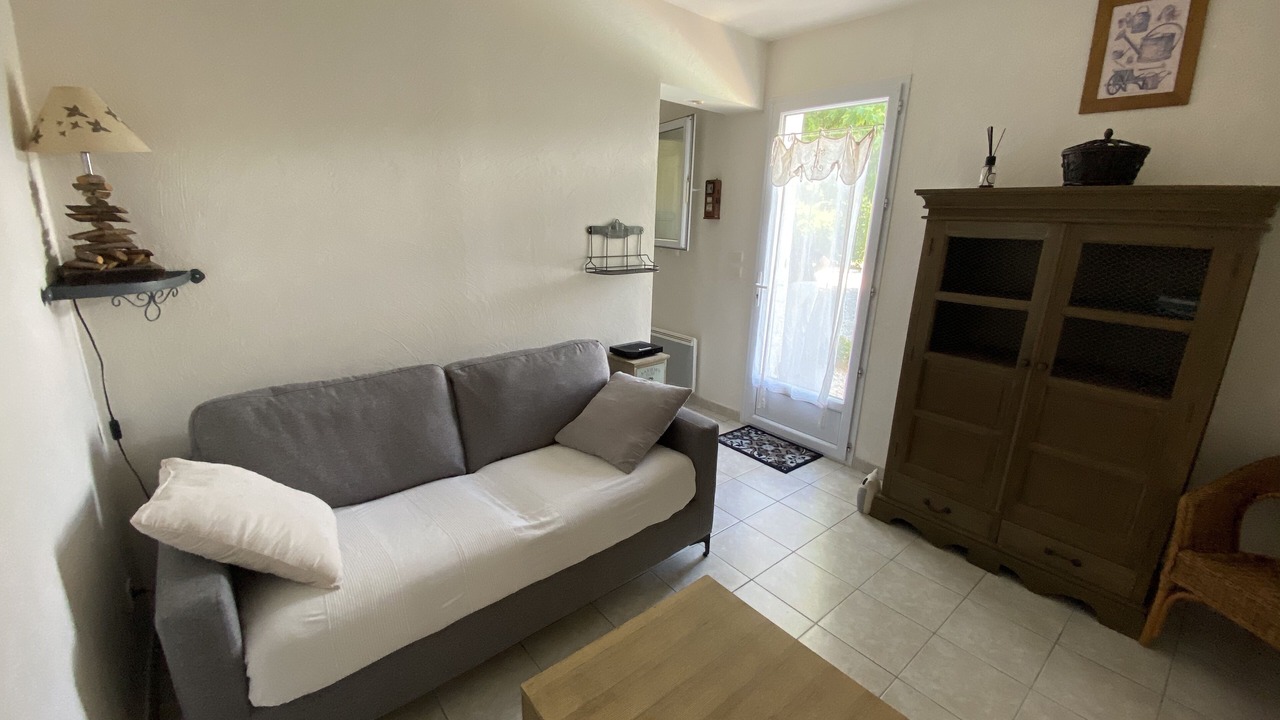 Photo of Livingroom in St.-Remy-de-Provence