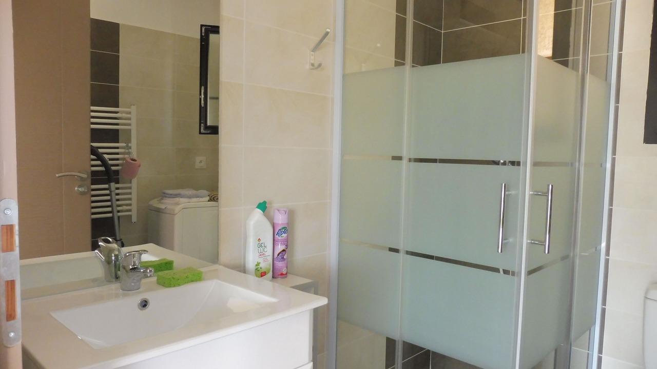 Photo of Bathroom in Saint-Sernin